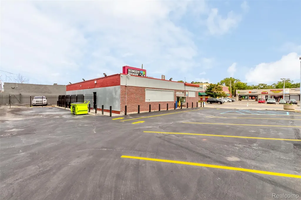 16841 Schaefer Highway Detroit City MI 48235