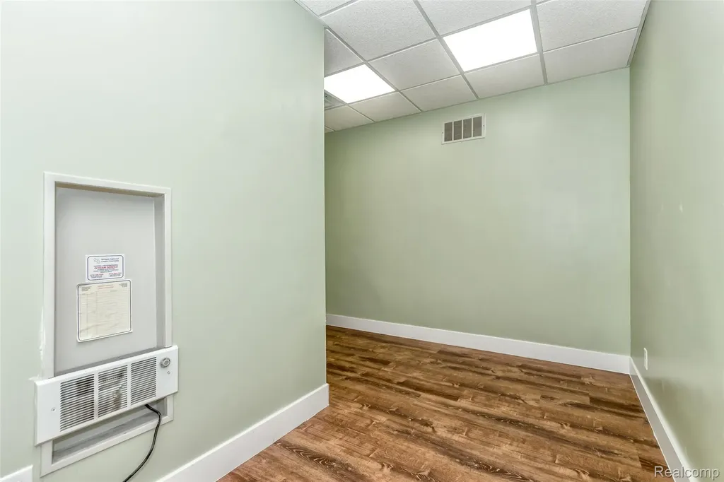 16841 Schaefer Highway Detroit City MI 48235
