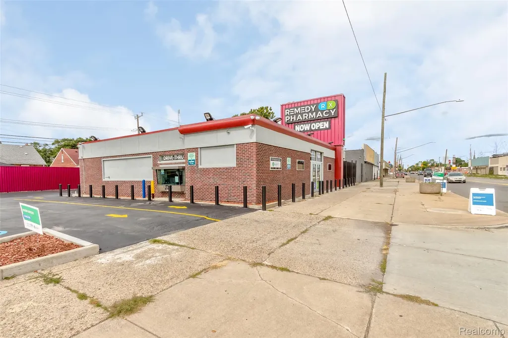 16841 Schaefer Highway Detroit City MI 48235