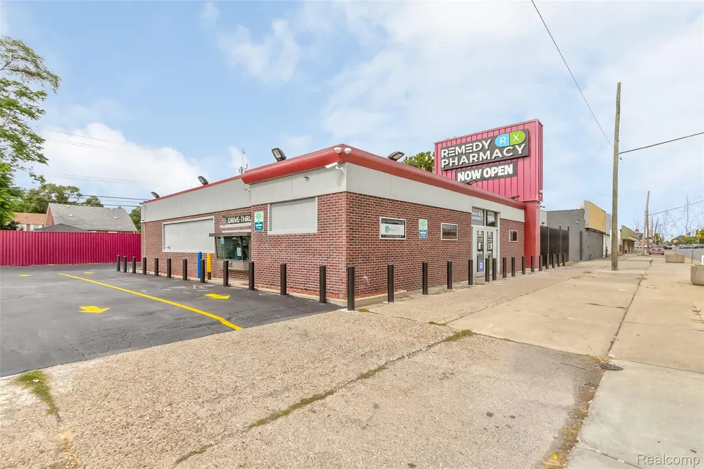 16841 Schaefer Highway Detroit City MI 48235