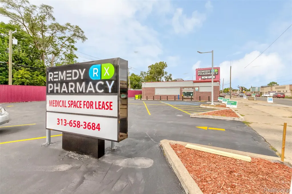16841 Schaefer Highway Detroit City MI 48235