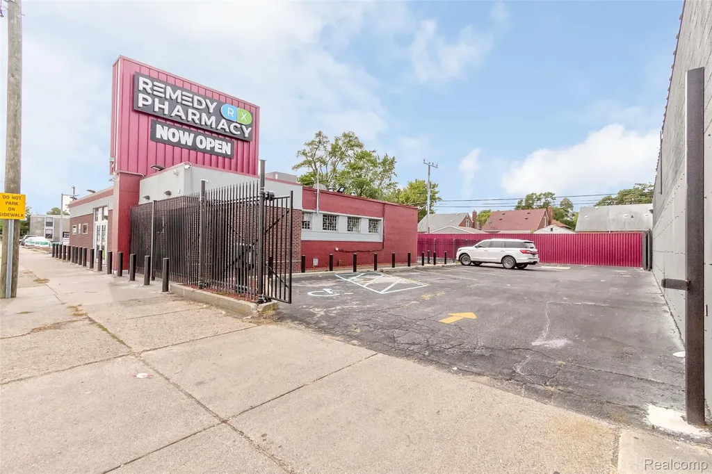 16841 Schaefer Highway Detroit City MI 48235