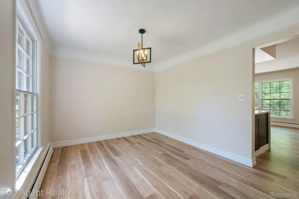 6525 Little Turkey Run Shelby Charter Township MI 48317
