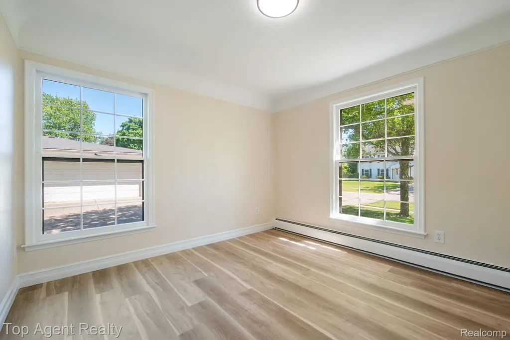 6525 Little Turkey Run Shelby Charter Township MI 48317