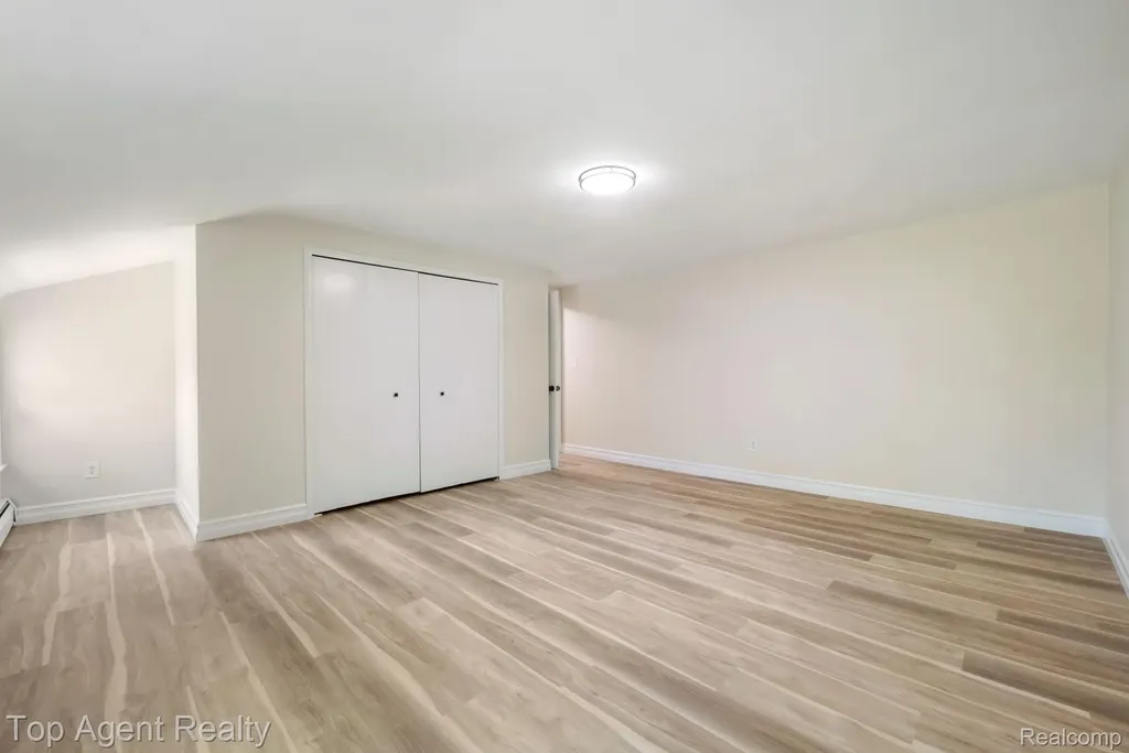 6525 Little Turkey Run Shelby Charter Township MI 48317