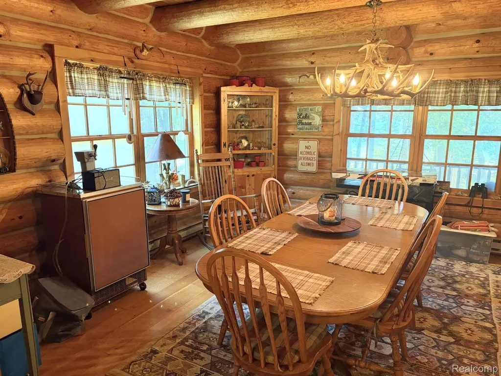 2995 S Lakeshore Drive Bois Blanc Township MI 49775