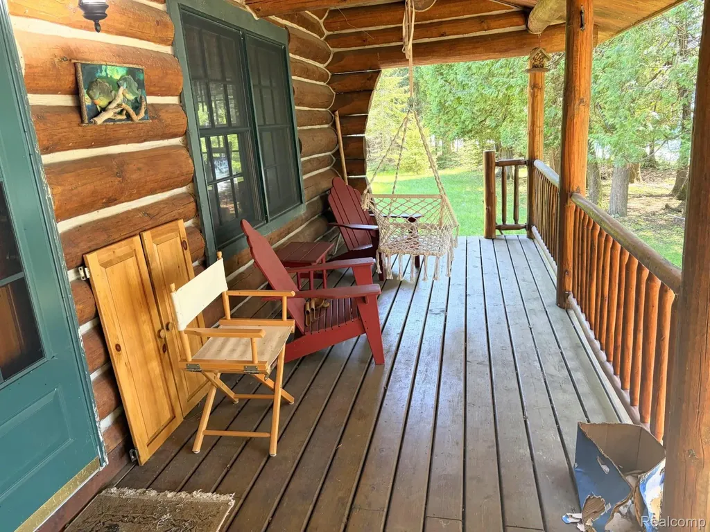 2995 S Lakeshore Drive Bois Blanc Township MI 49775