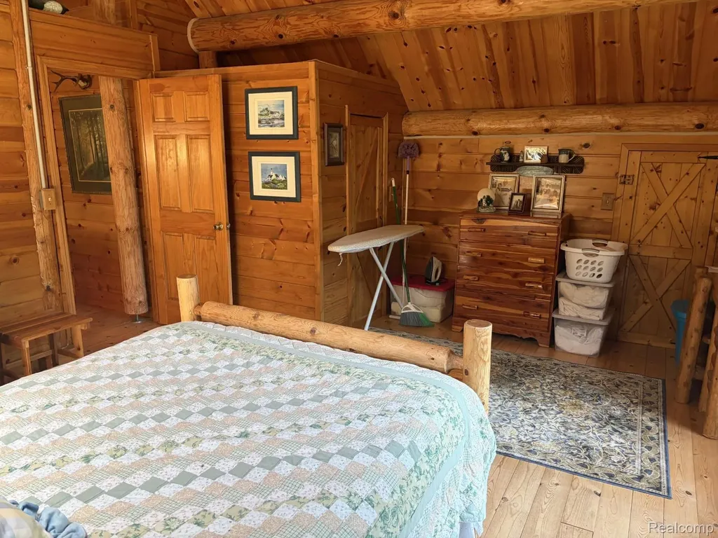 2995 S Lakeshore Drive Bois Blanc Township MI 49775