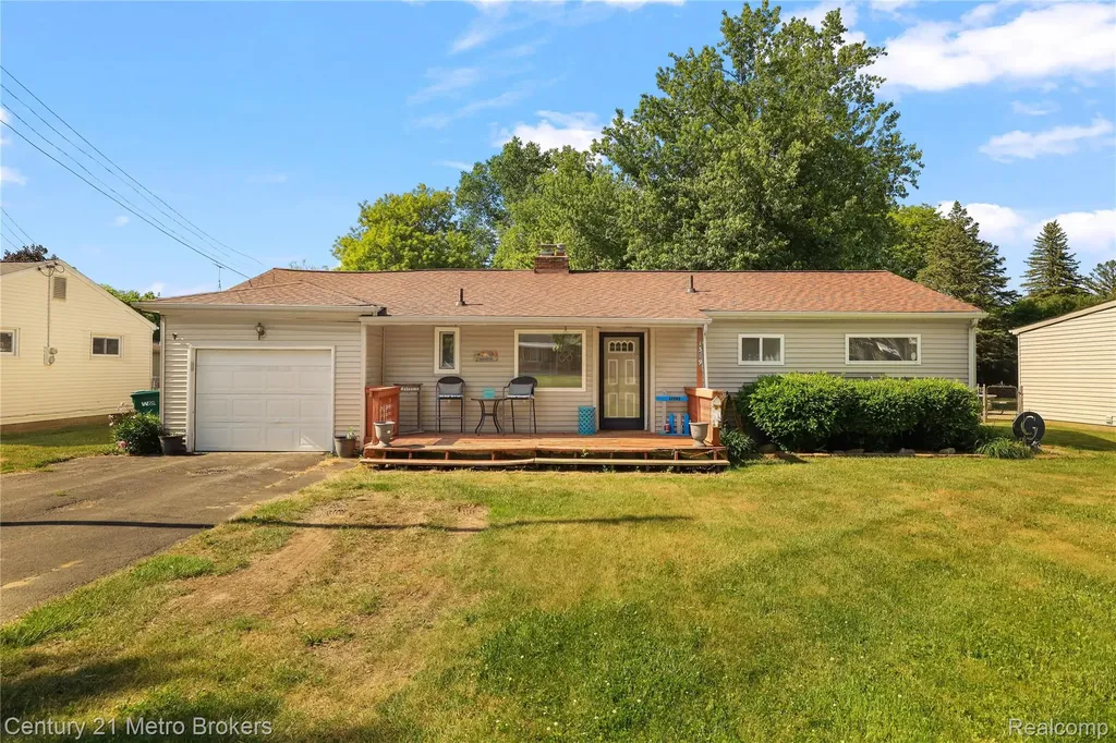 1319 Coutant Street Flushing City MI 48433