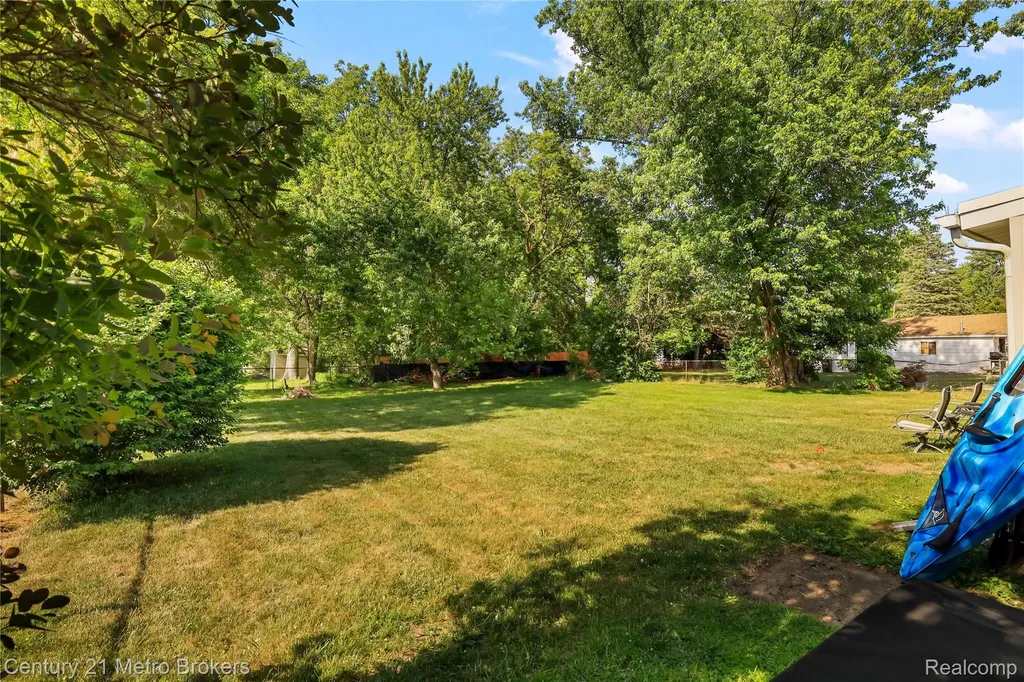 1319 Coutant Street Flushing City MI 48433