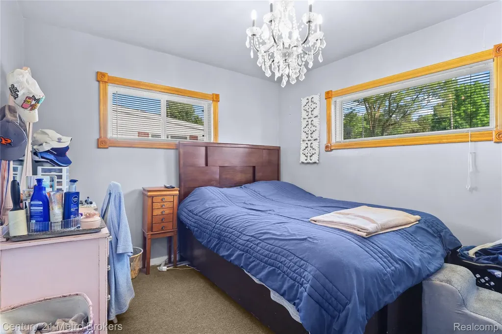 1319 Coutant Street Flushing City MI 48433