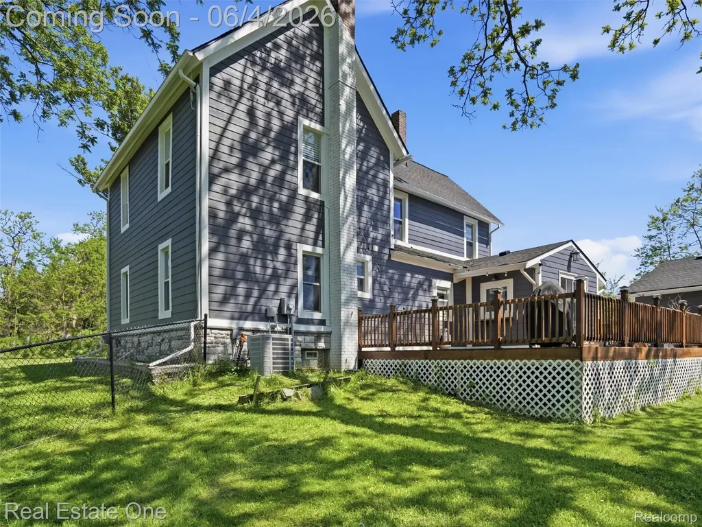 879 N Hacker Road Oceola Township MI 48843