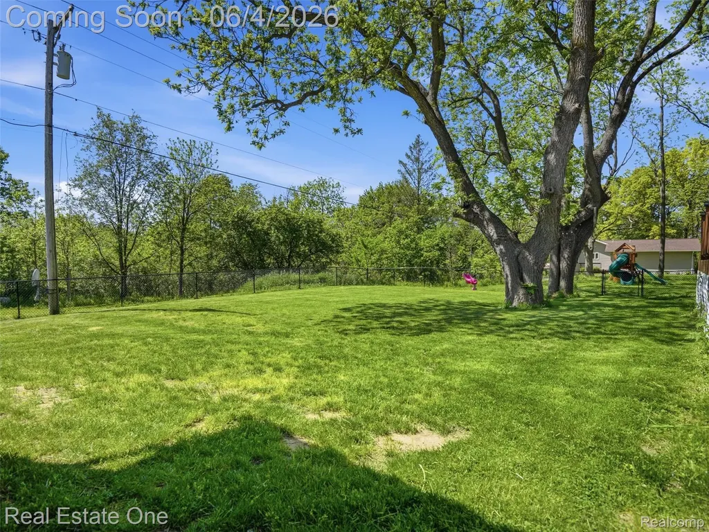 879 N Hacker Road Oceola Township MI 48843