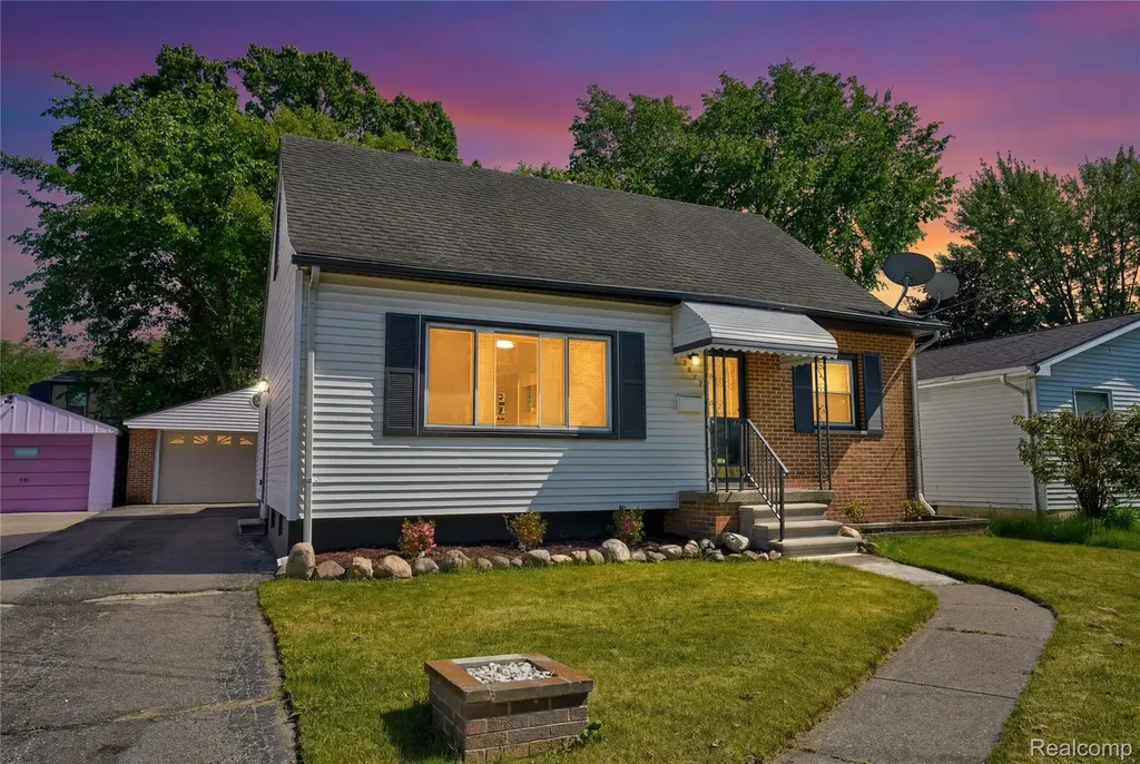2817 Yale Street Flint City MI 48503