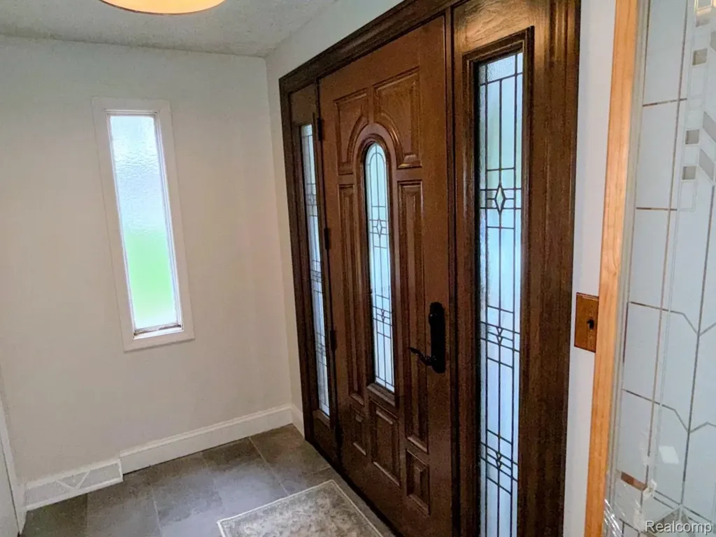 8420 Pacton Drive Shelby Charter Township MI 48317
