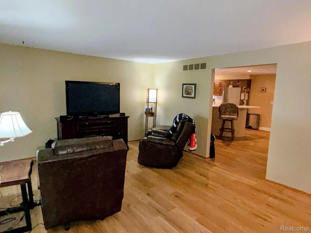 8420 Pacton Drive Shelby Charter Township MI 48317