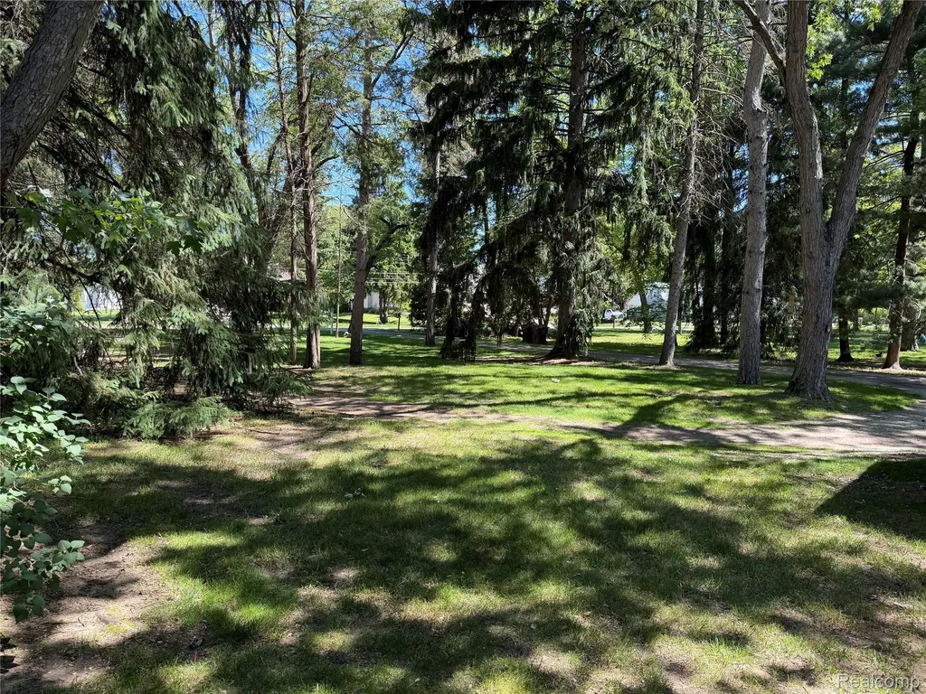 8420 Pacton Drive Shelby Charter Township MI 48317