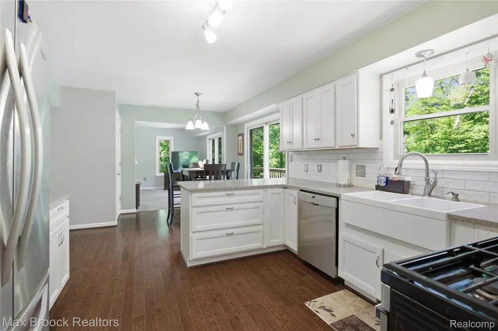 4457 Fettig Trail White Lake Charter Township MI 48383