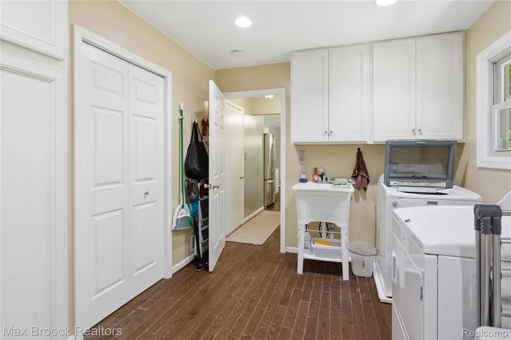 4457 Fettig Trail White Lake Charter Township MI 48383