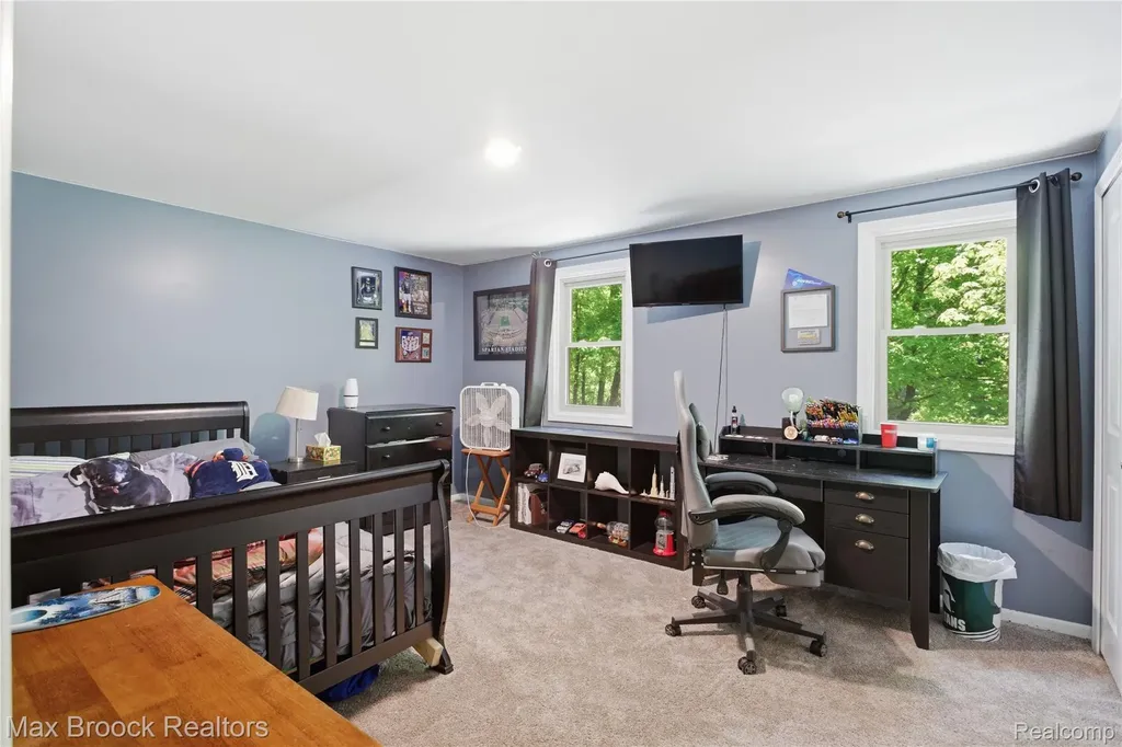 4457 Fettig Trail White Lake Charter Township MI 48383