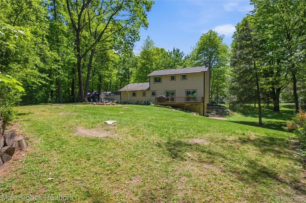 4457 Fettig Trail White Lake Charter Township MI 48383