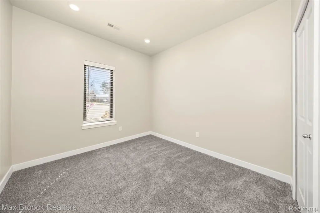 105 N Laurel Street Royal Oak City MI 48067