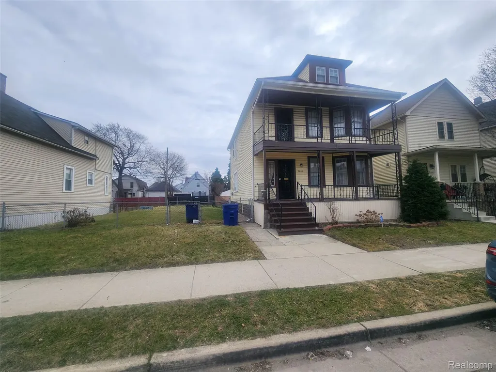 2400 Danforth Street Hamtramck City MI 48212