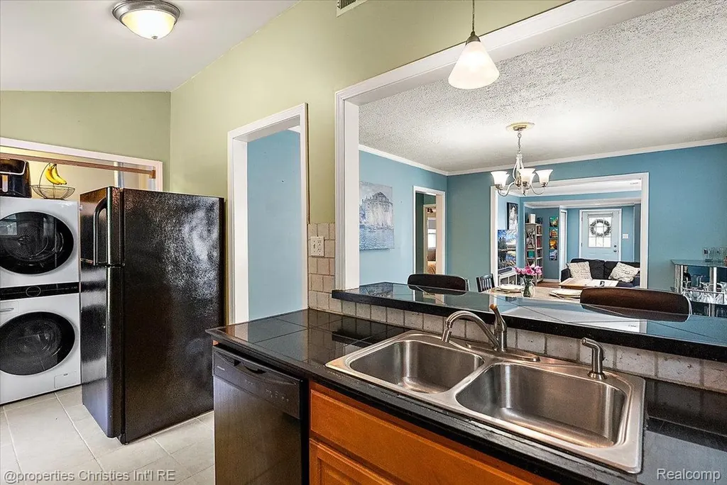2715 Inman Street Ferndale City MI 48220