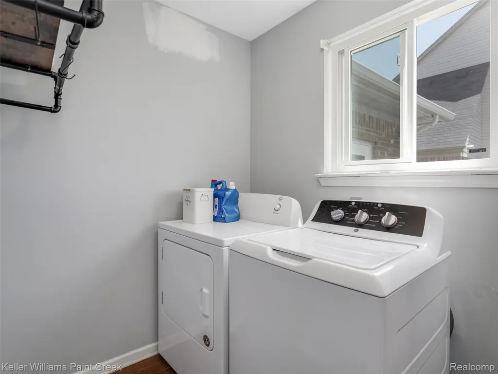 52359 Fox Pointe Drive New Baltimore City MI 48047