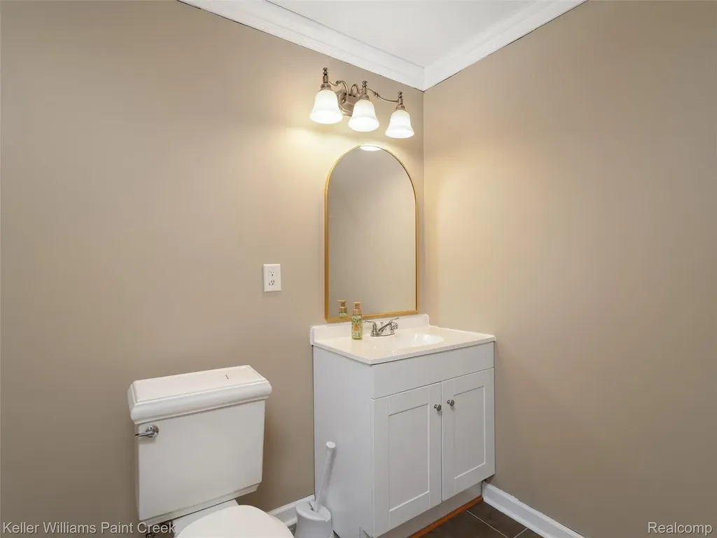 52359 Fox Pointe Drive New Baltimore City MI 48047