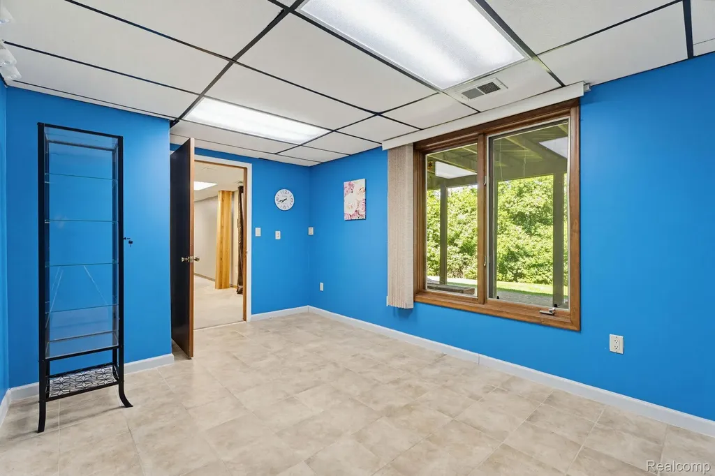 39200 Heatherbrook Drive Farmington Hills City MI 48331