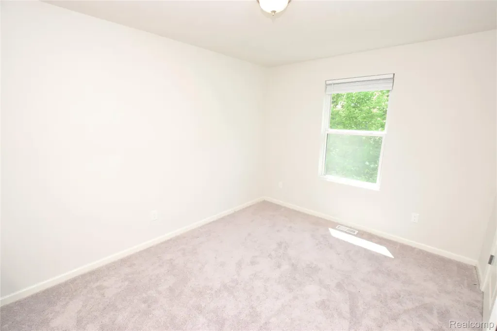 2288 Hunter Lane Burton City MI 48519
