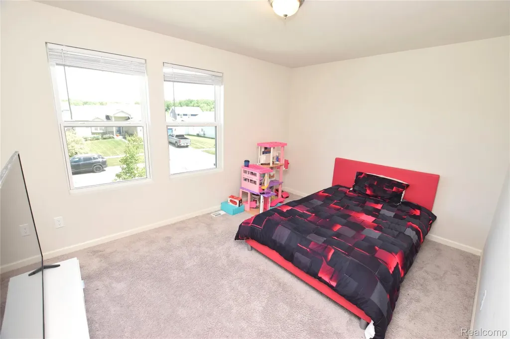 2288 Hunter Lane Burton City MI 48519