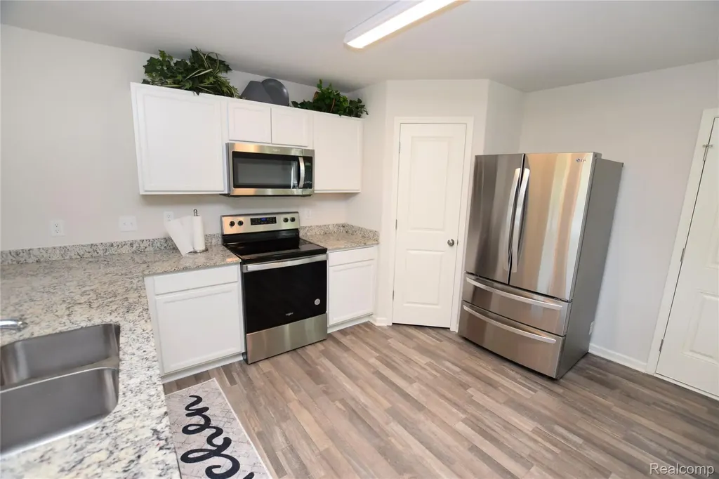 2288 Hunter Lane Burton City MI 48519