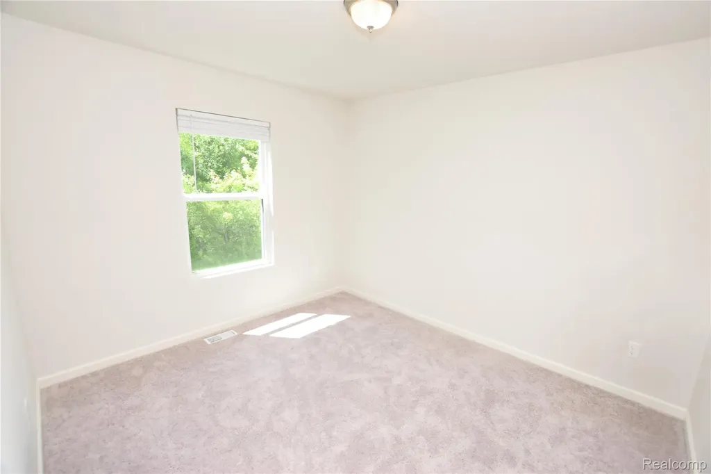 2288 Hunter Lane Burton City MI 48519