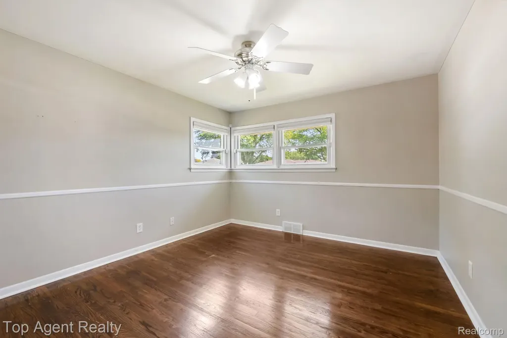 36365 Briarcliff Road Sterling Heights City MI 48312