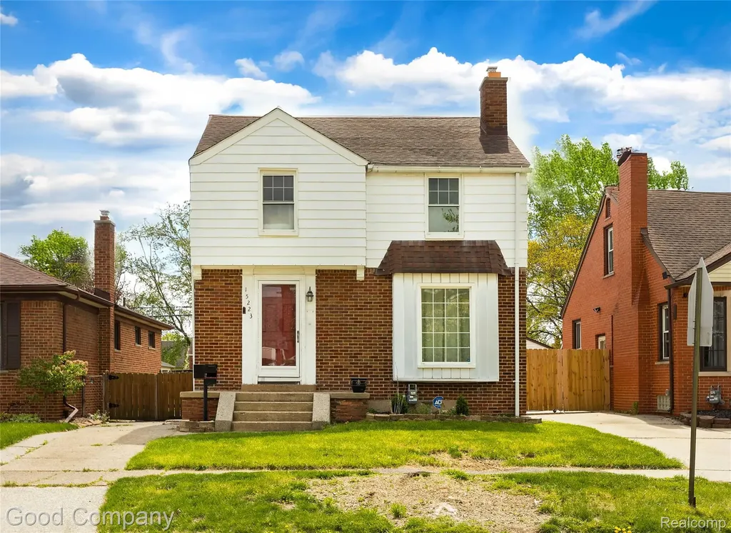 15223 Thomas Avenue Allen Park City MI 48101