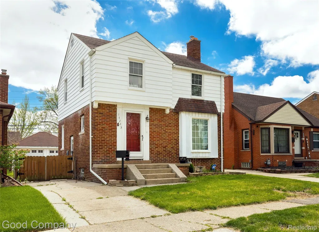 15223 Thomas Avenue Allen Park City MI 48101
