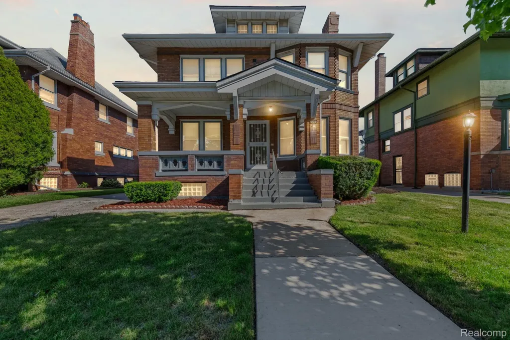 708 Taylor Street Detroit City MI 48202