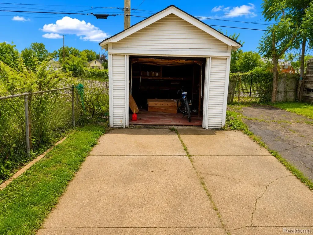 10189 Monica Street Detroit City MI 48204