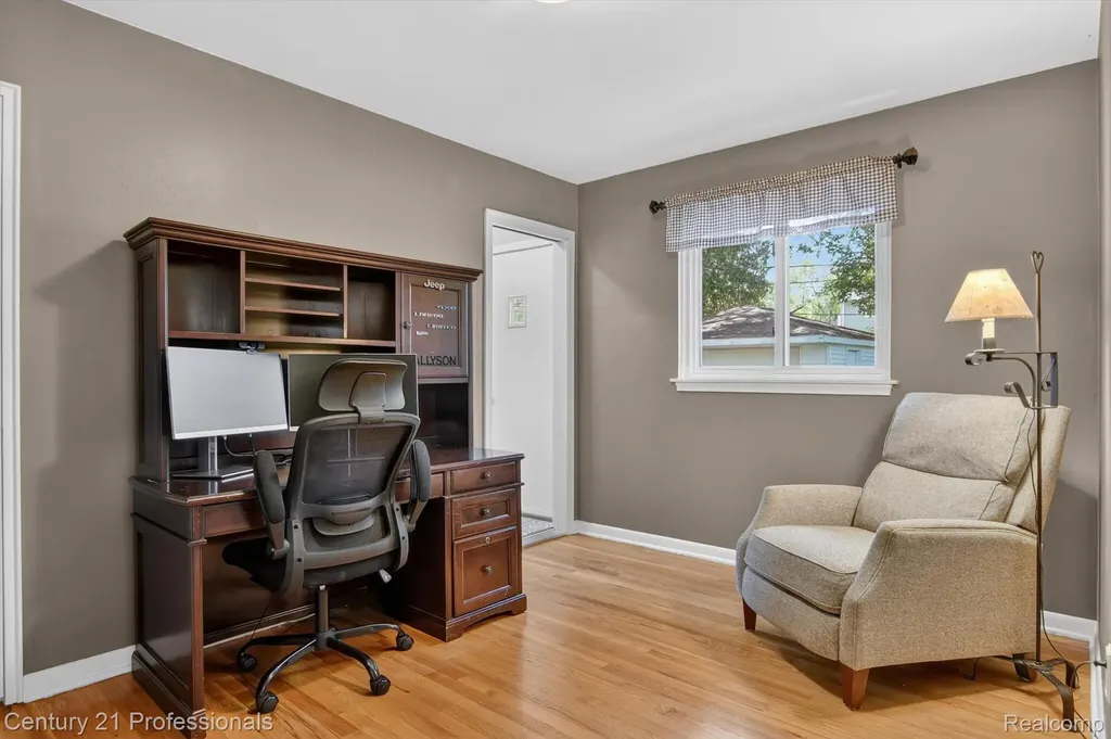 31772 Folkstone Drive Farmington City MI 48336