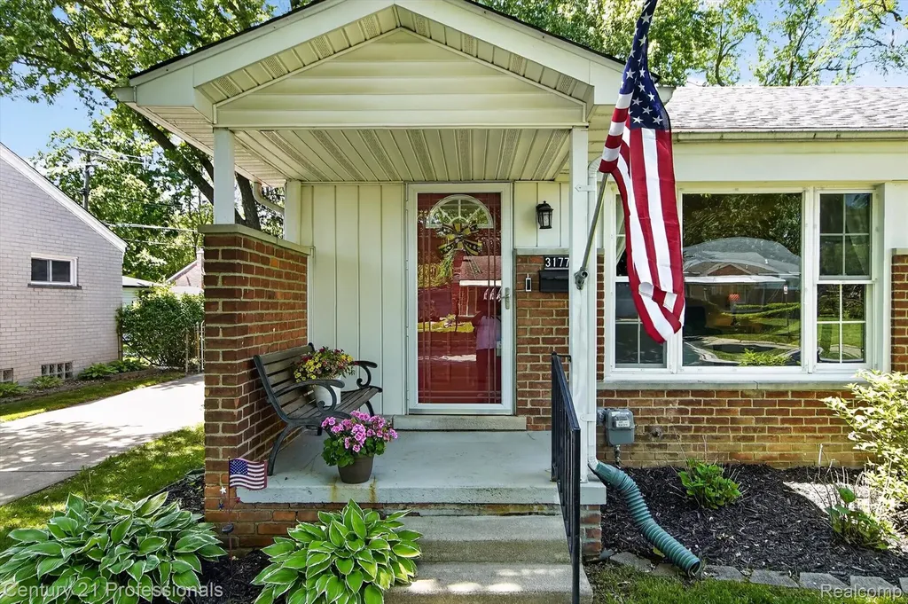 31772 Folkstone Drive Farmington City MI 48336