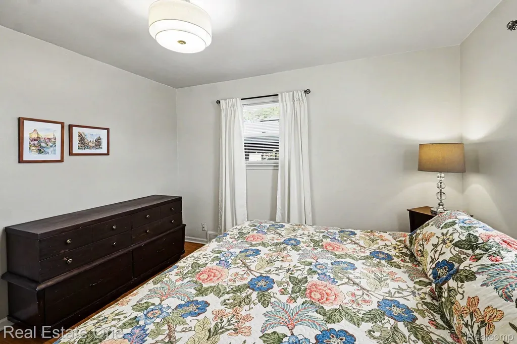 769 Manordale Court Milford Village MI 48381