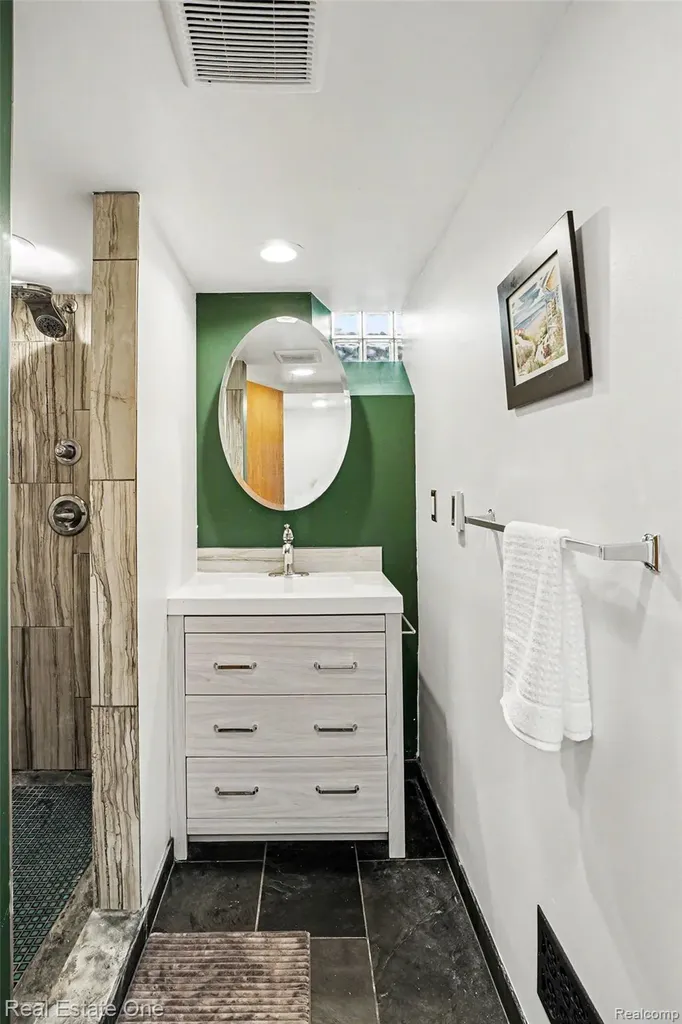 769 Manordale Court Milford Village MI 48381