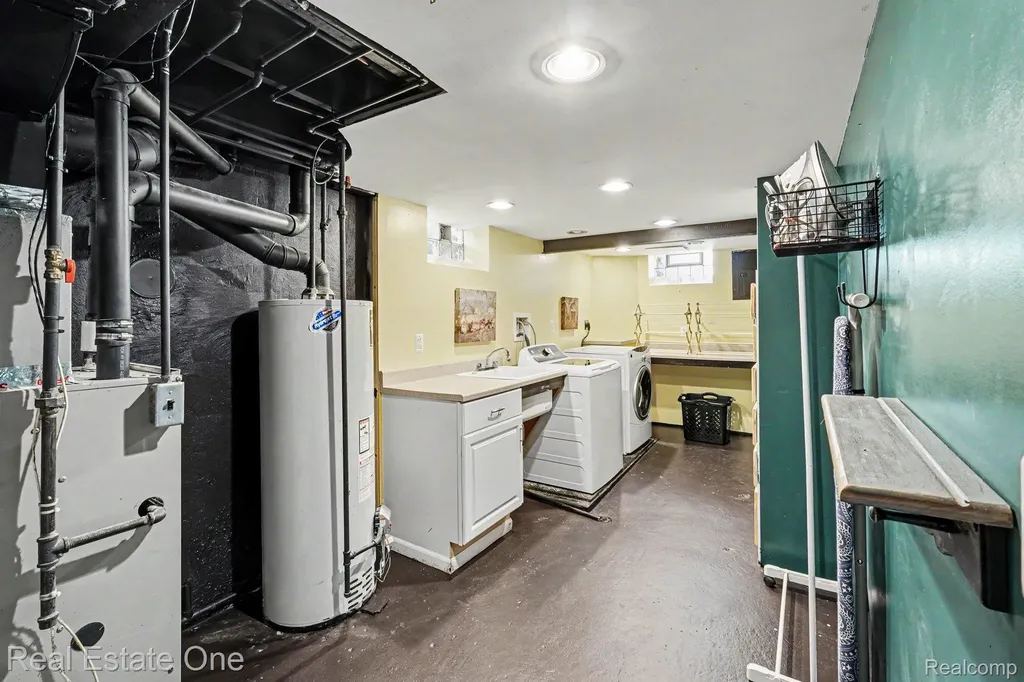 769 Manordale Court Milford Village MI 48381