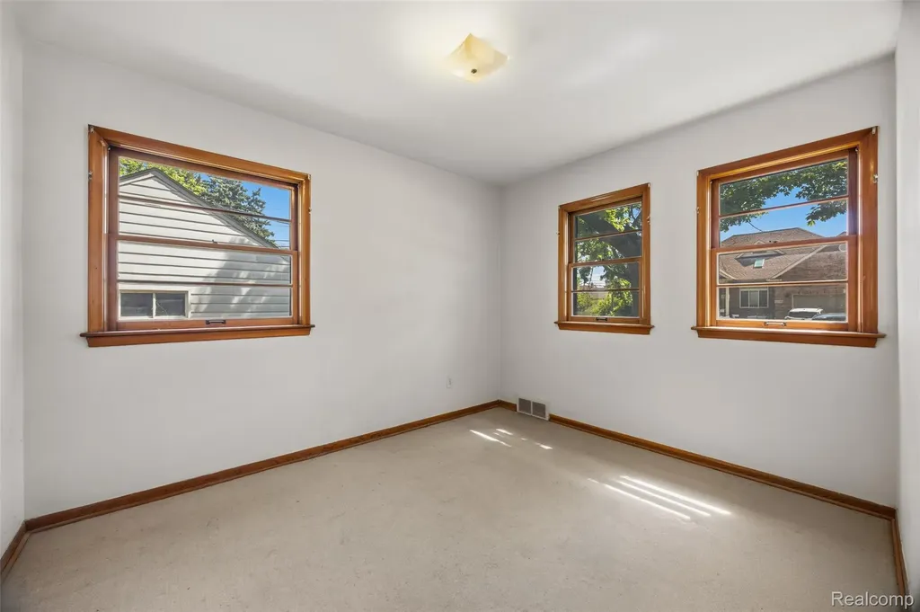 5041 Payne Avenue Dearborn City MI 48126