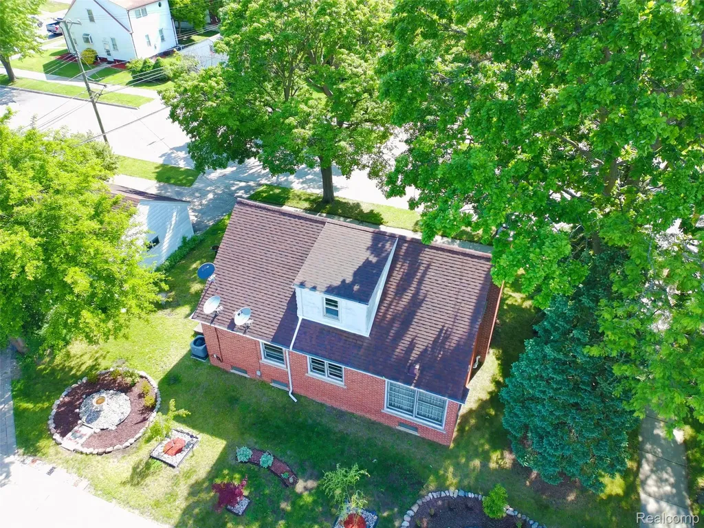 5041 Payne Avenue Dearborn City MI 48126