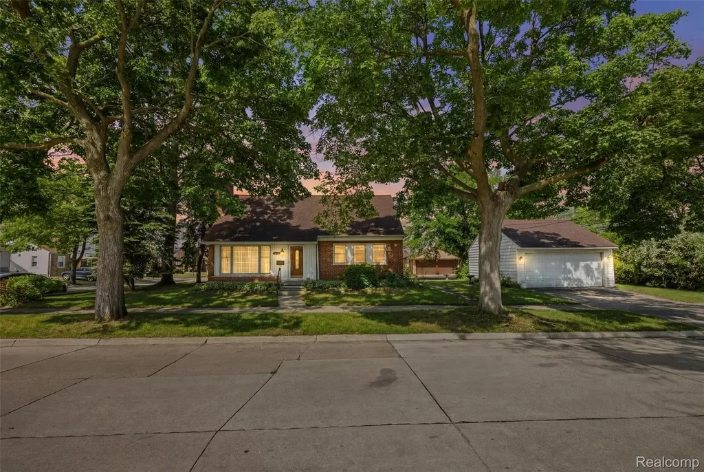 5041 Payne Avenue Dearborn City MI 48126