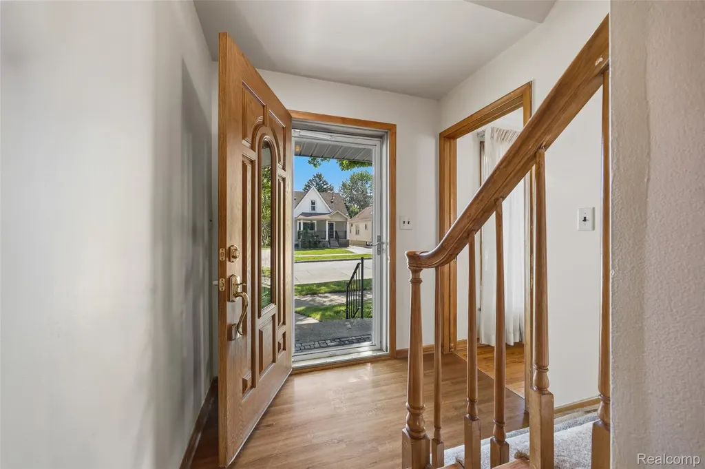 5041 Payne Avenue Dearborn City MI 48126