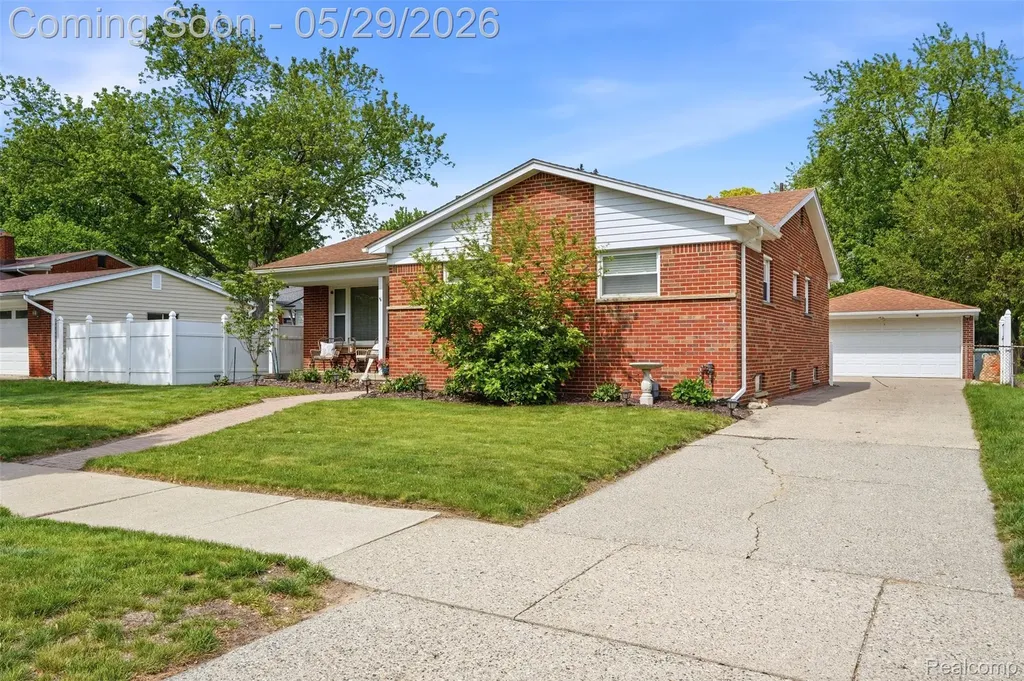 14338 Shadywood Drive Plymouth Charter Township MI 48170